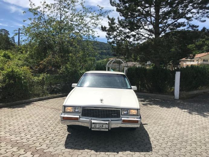 CADILLAC Fleetwood, Petrol, Second hand / Used, Automatic