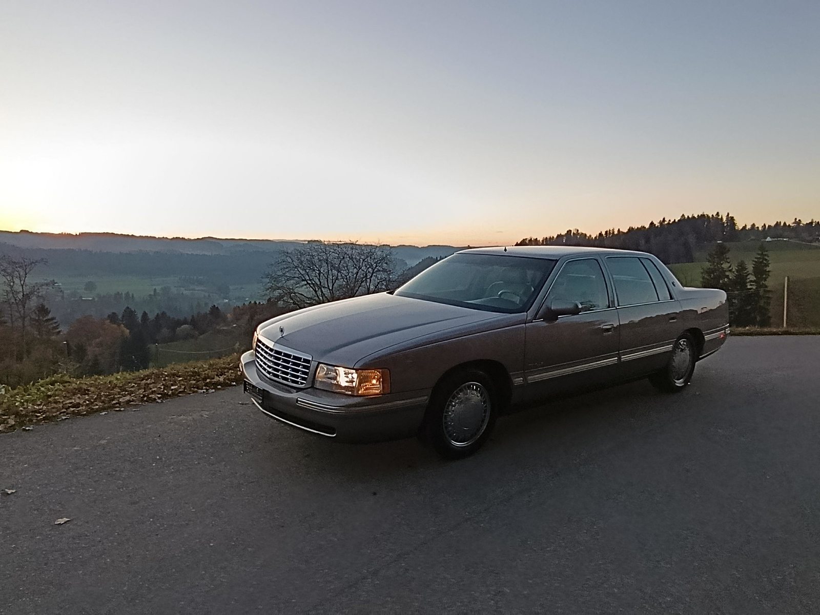 CADILLAC Basis, Natural Gas (CNG) / Petrol, Second hand / Used, Automatic - 4