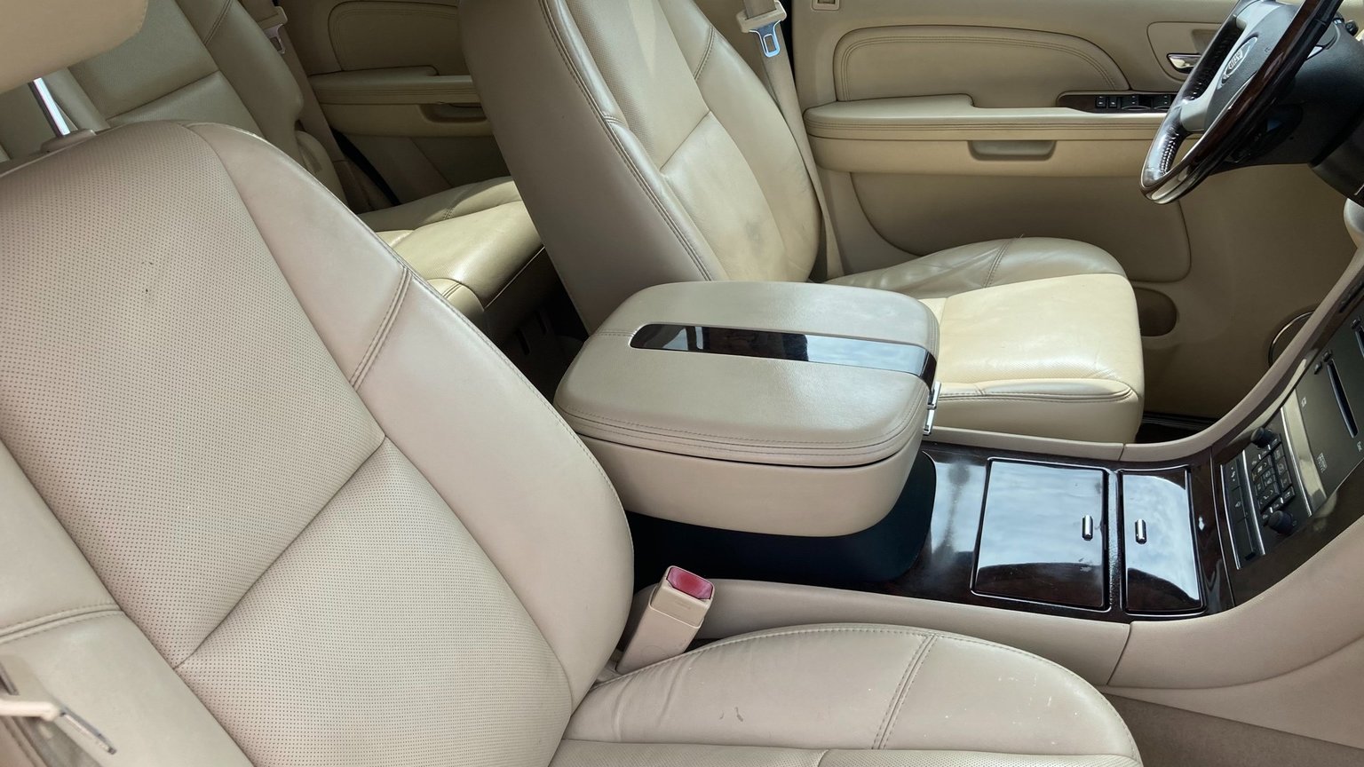 CADILLAC Escalade 6.2 Sport Luxury, Benzin, Occasion / Gebraucht, Automatik - 7