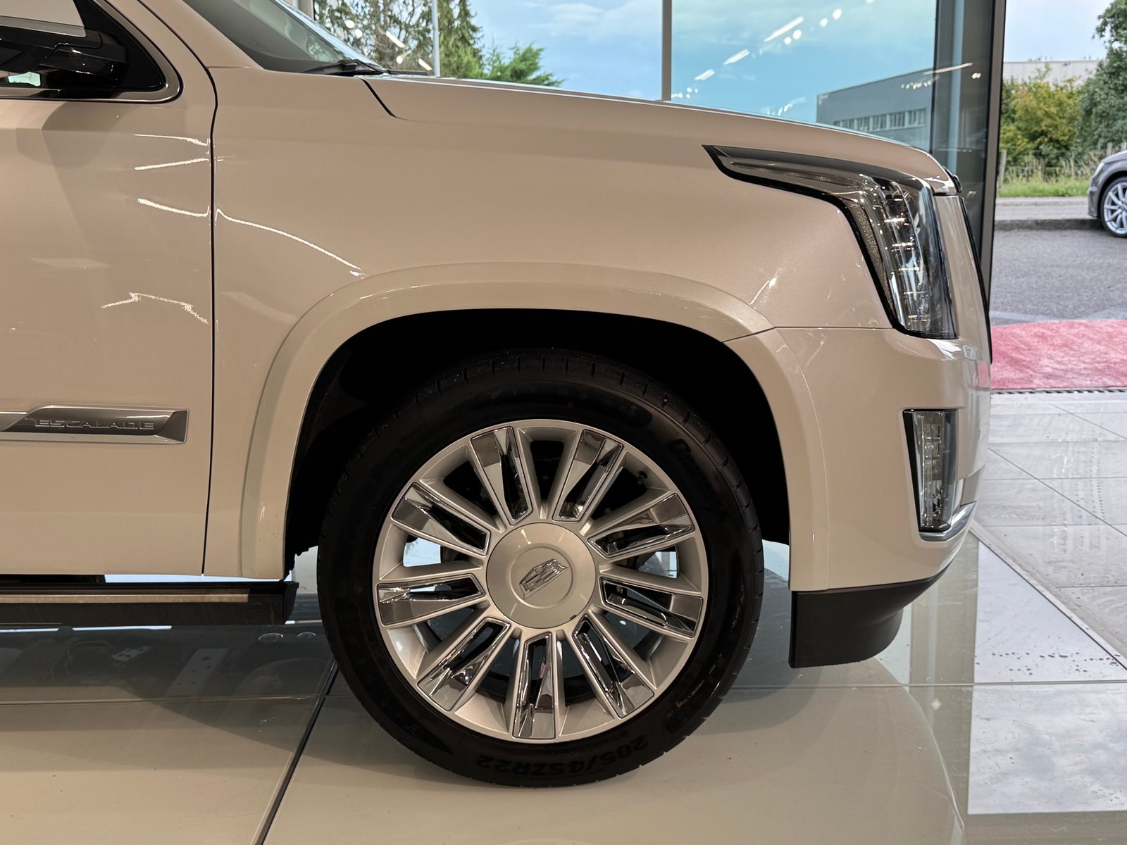 CADILLAC Escalade 6.2 Premium Automatic, Benzin, Occasion / Gebraucht, Automatik - 6