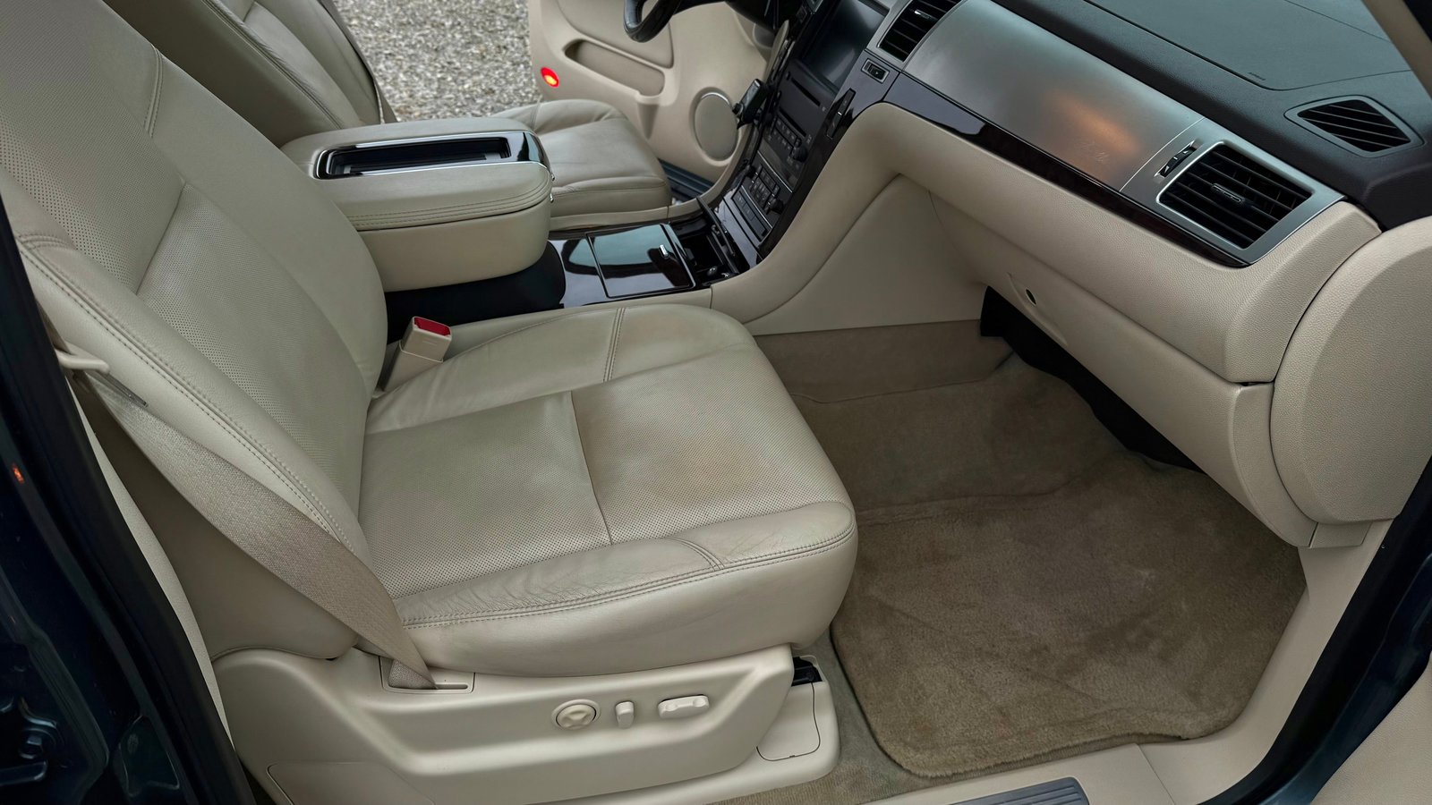 CADILLAC Escalade 6.2 Elegance, Benzin, Occasion / Gebraucht, Automatik - 6