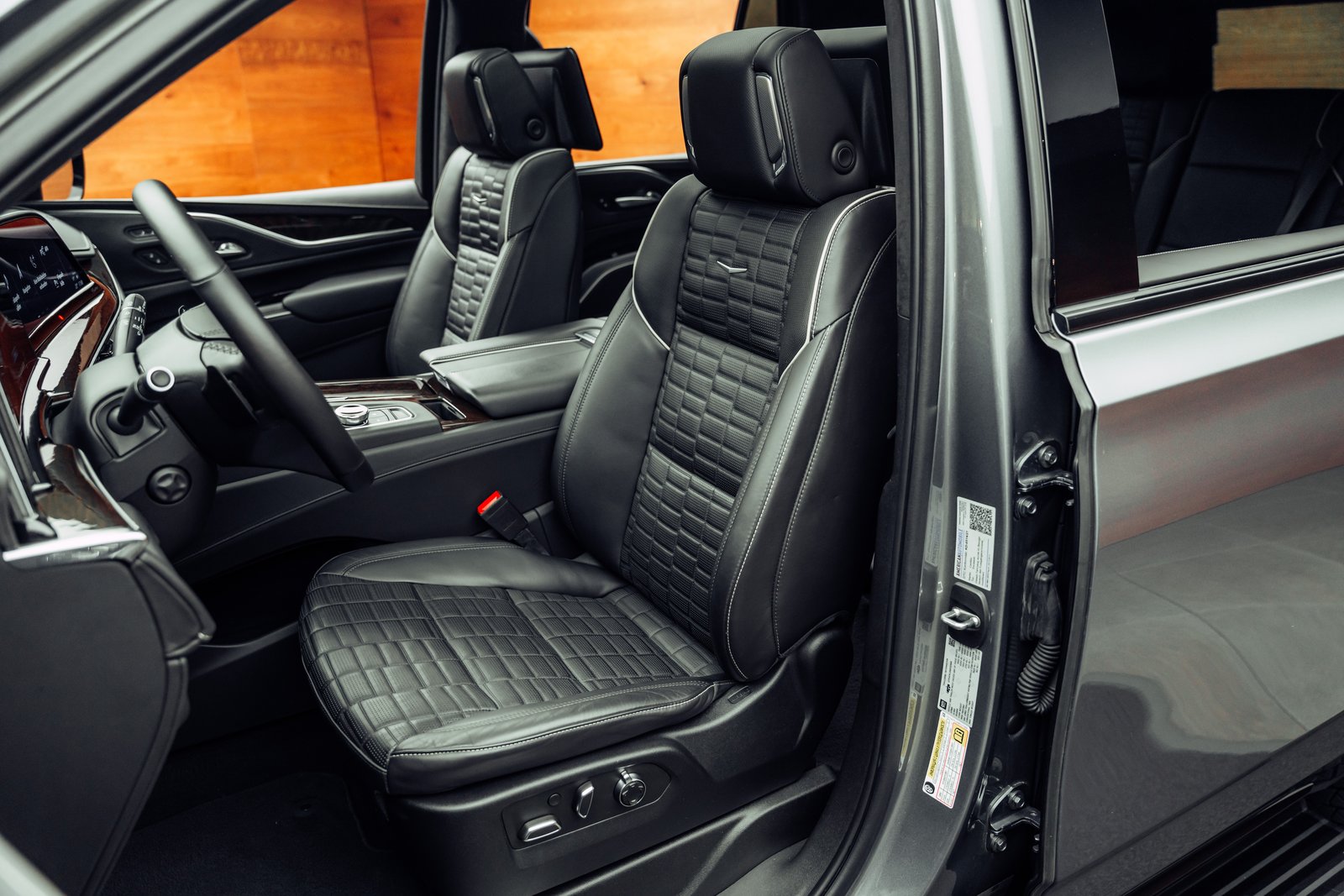 CADILLAC Escalade Platinum Sport, Essence, Occasion / Utilisé, Automatique - 6
