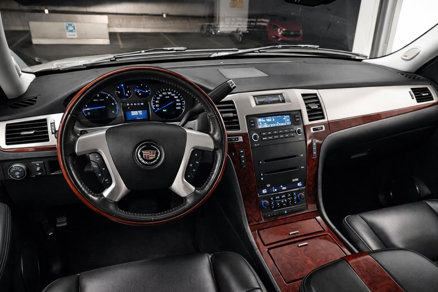 CADILLAC Escalade 6.2 Sport Luxury, Essence, Occasion / Utilisé, Automatique - 7