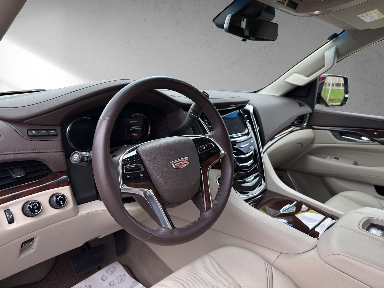 CADILLAC Escalade 6.2 Platinum Automatic, Essence, Occasion / Utilisé, Automatique - 6