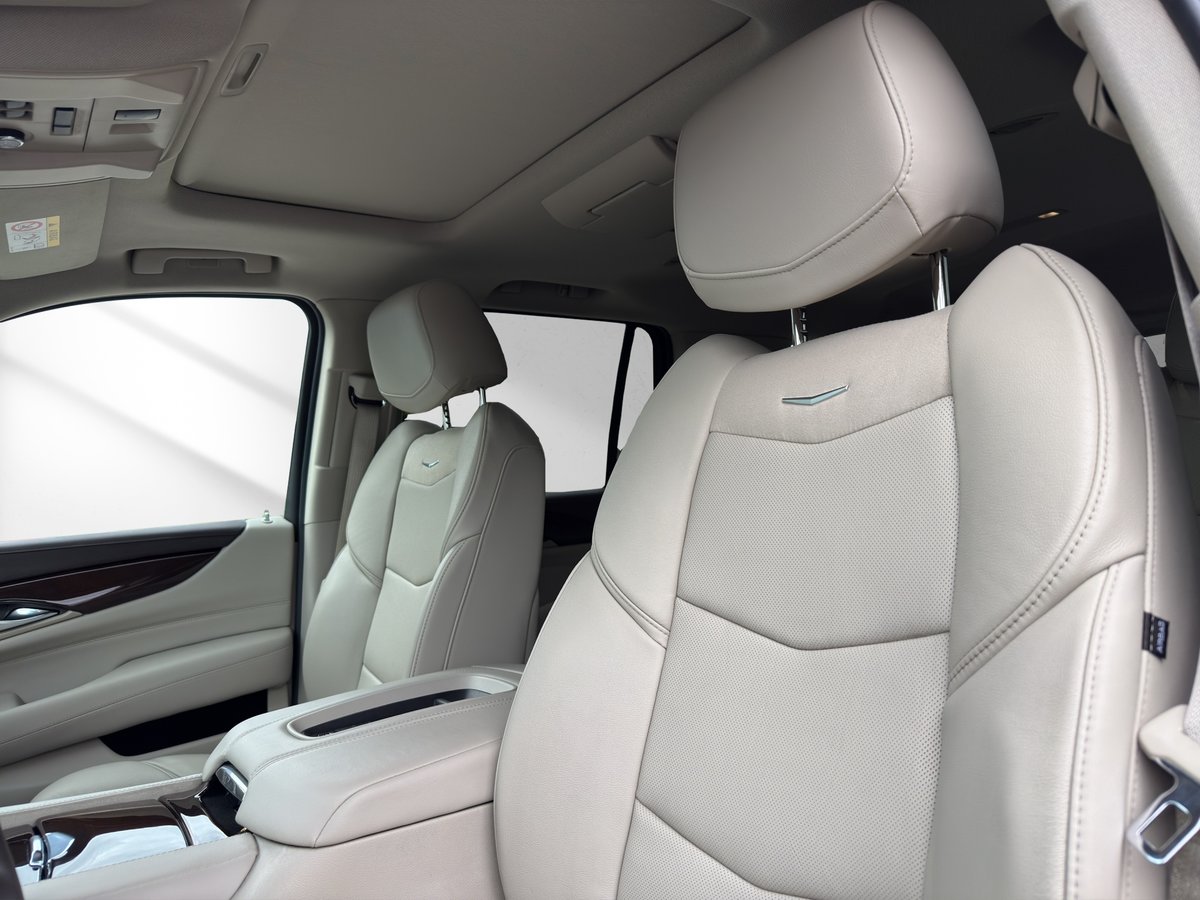 CADILLAC Escalade 6.2 Platinum Automatic, Benzin, Occasion / Gebraucht, Automat - 7
