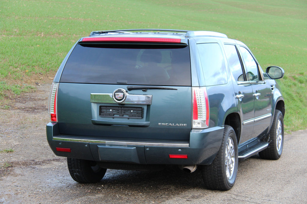 CADILLAC Escalade 6.2 V8 Sport Luxury, Essence, Occasion / Utilisé, Automatique - 3