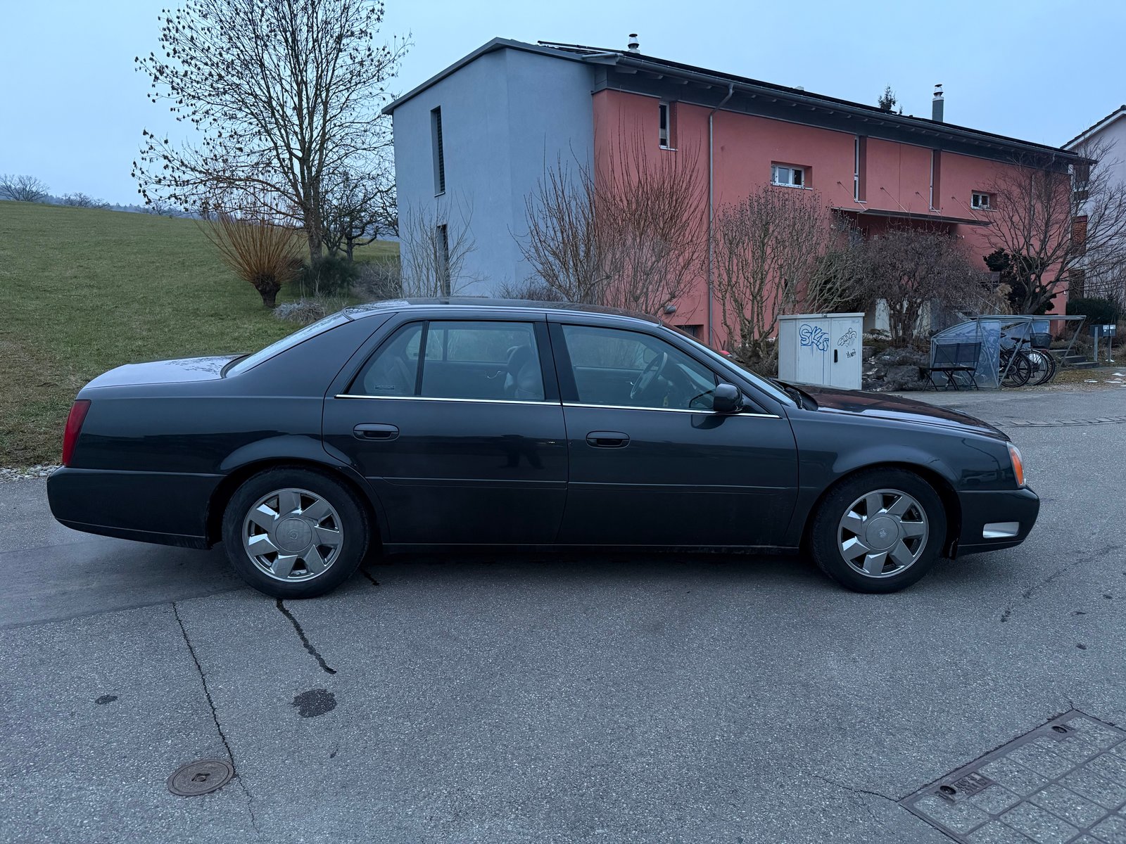 CADILLAC DTS, Benzin, Occasion / Gebraucht, Automatik - 3