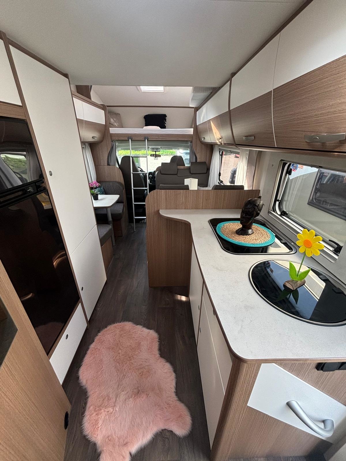 CARADO A461, Diesel, Second hand / Used, Automatic - 6