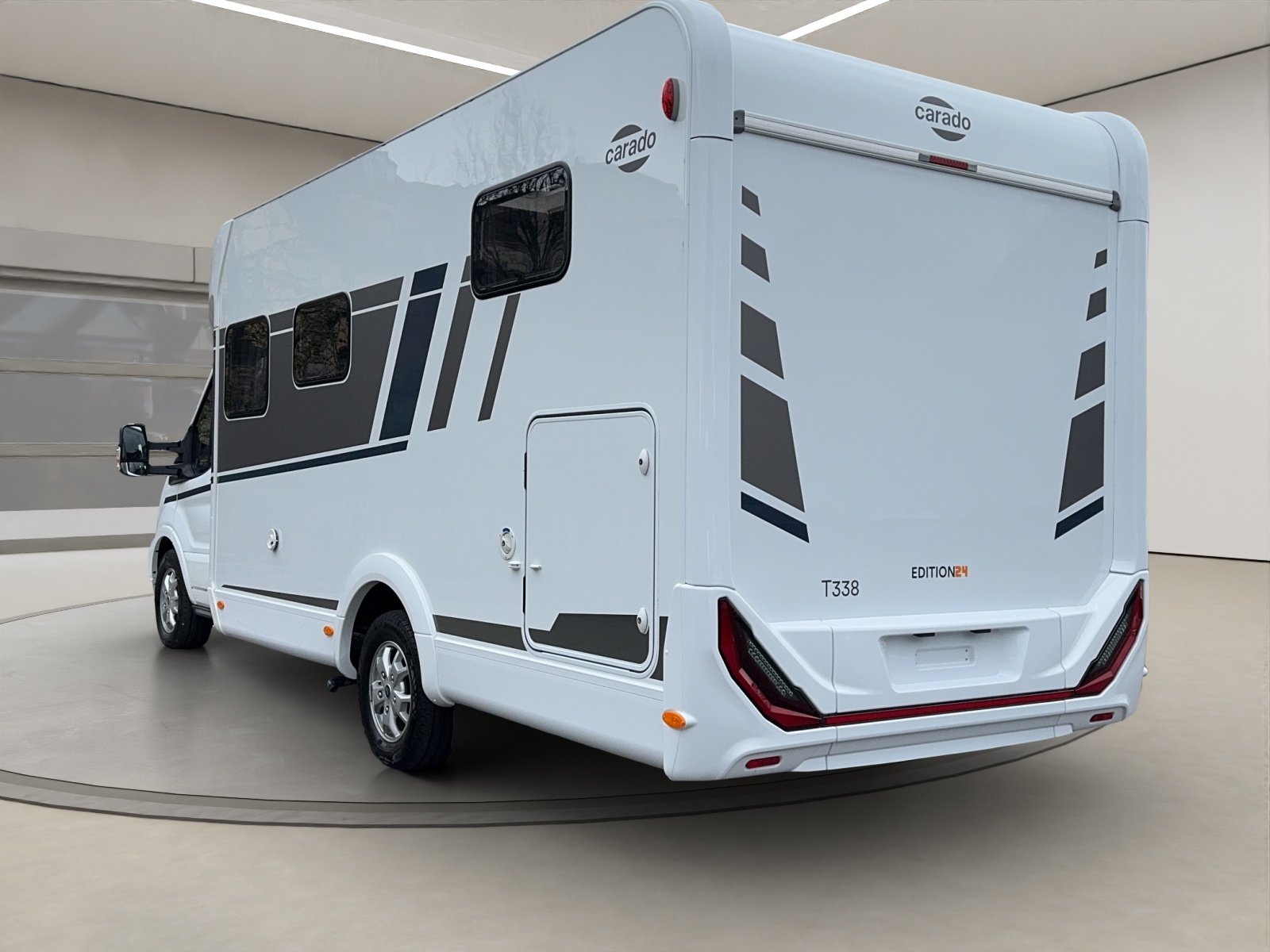 CARADO T338 Edition24, Diesel, Second hand / Used, Automatic - 4