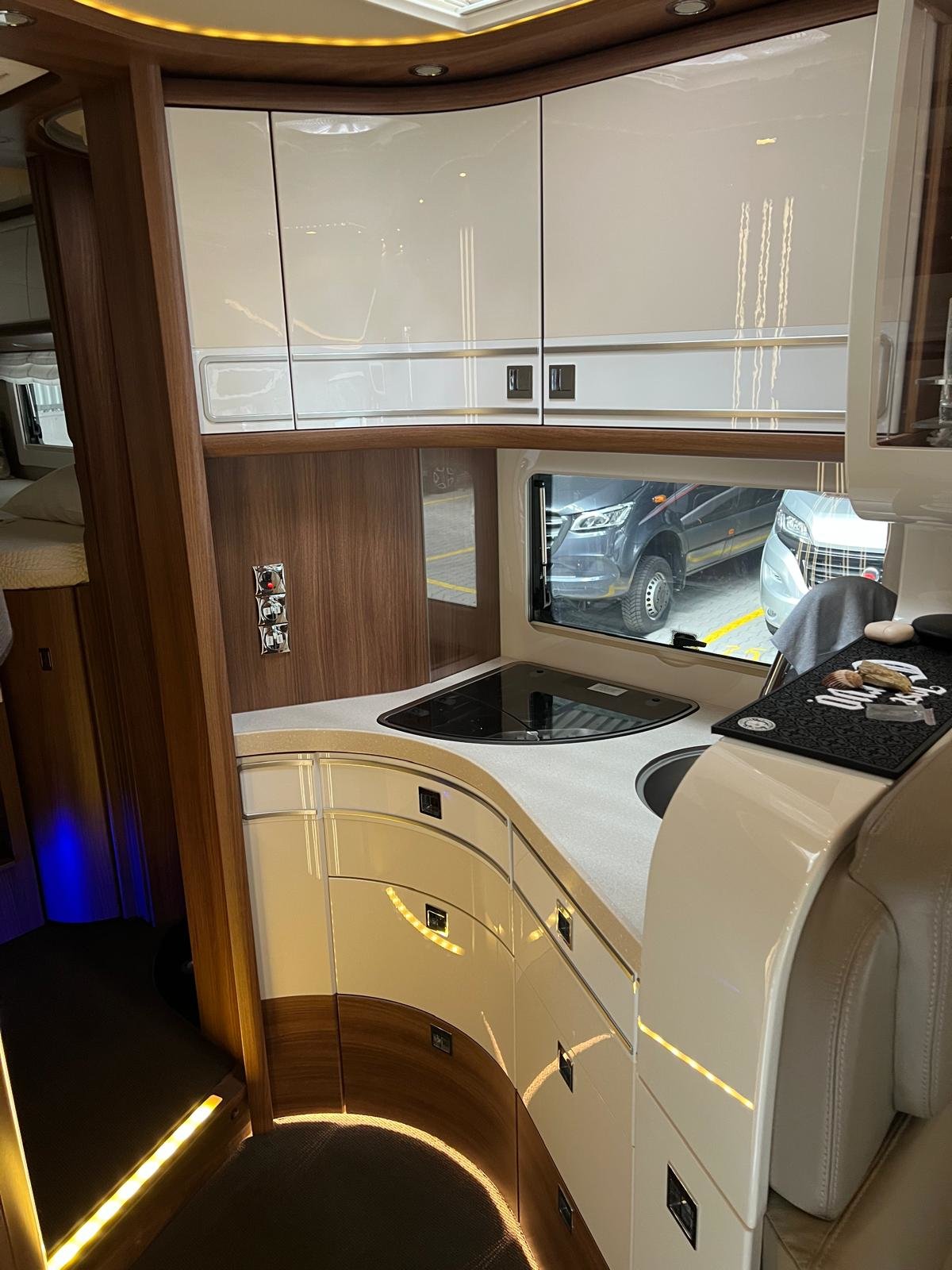 CARTHAGO Chic I50 LE / Mercedes, Diesel, Occasion / Gebraucht, Automatik - 7