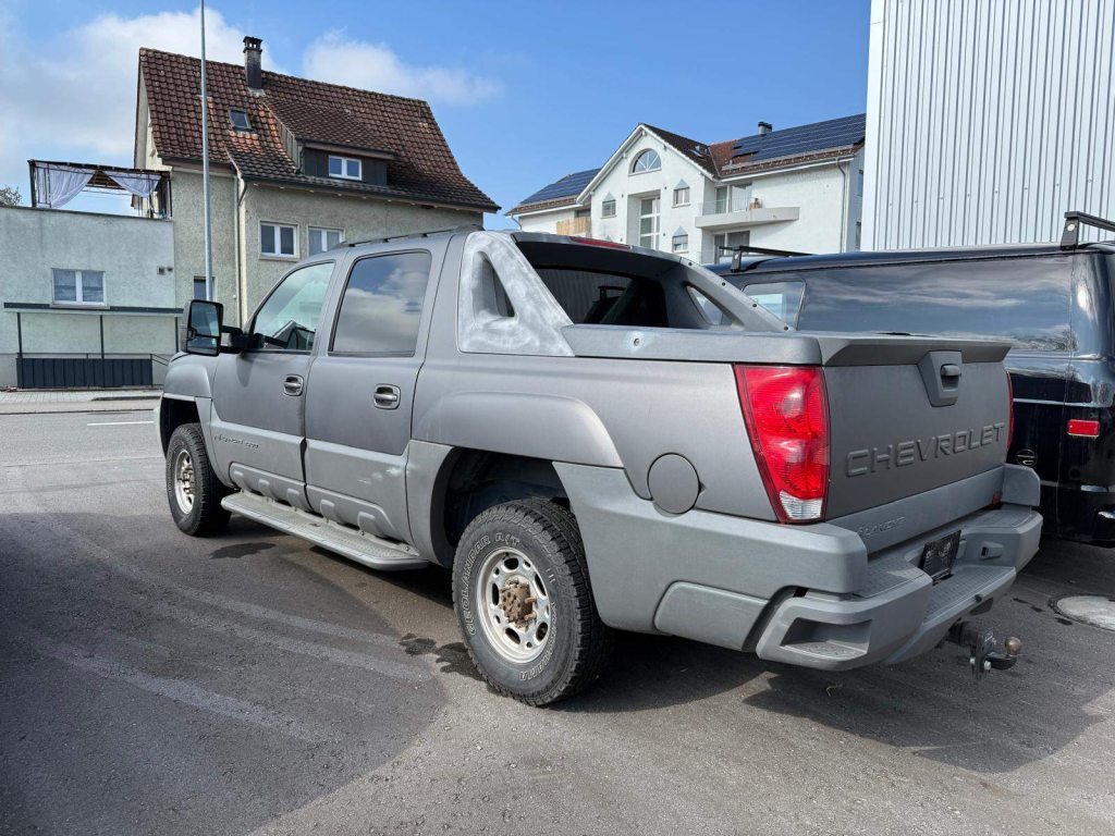 CHEVROLET AVALANCHE 2500, Essence, Occasion / Utilisé, Automatique - 3