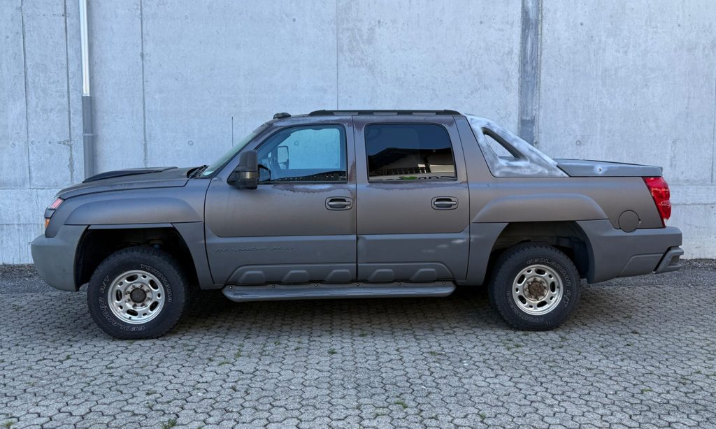 CHEVROLET AVALANCHE 2500, Petrol, Second hand / Used, Automatic - 2