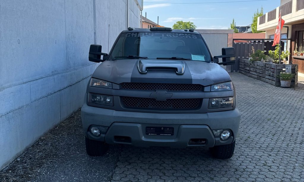 CHEVROLET AVALANCHE 2500, Petrol, Second hand / Used, Automatic - 4