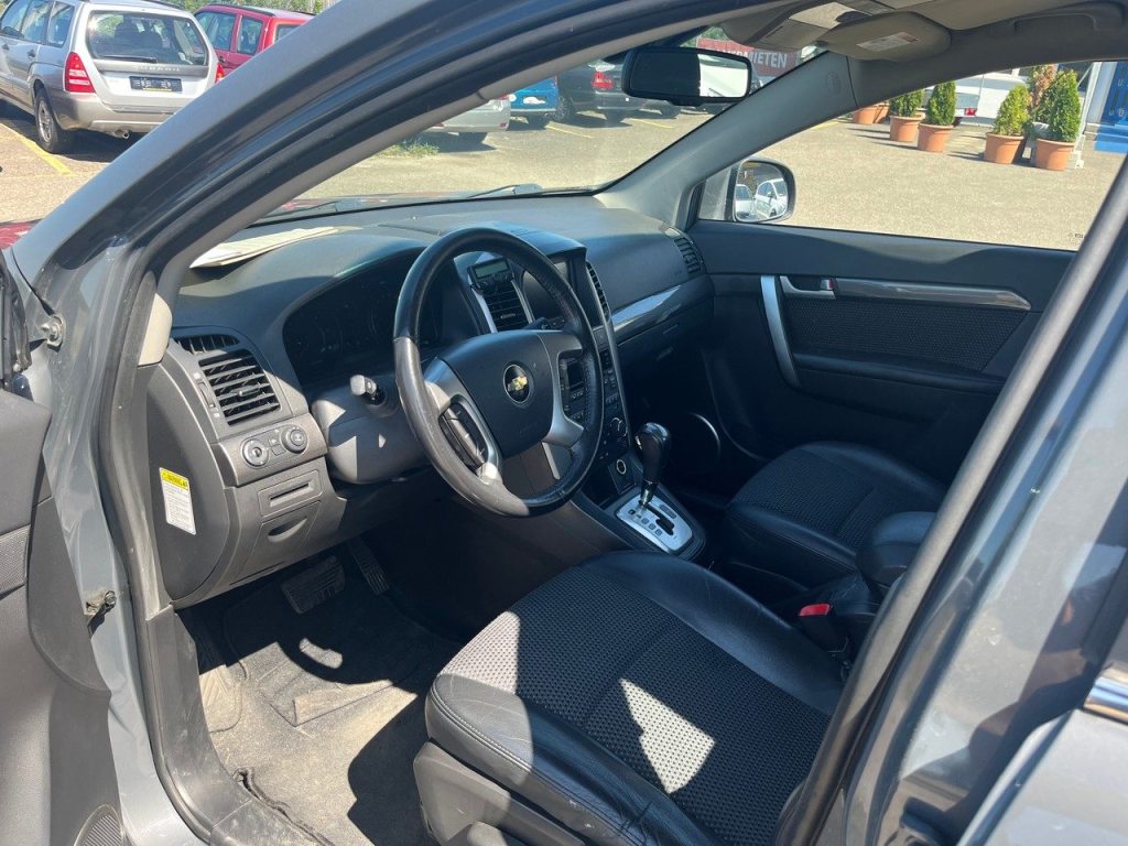 CHEVROLET CAPTIVA 2.0 VCDi LT 4WD, Diesel, Second hand / Used, Automatic - 7