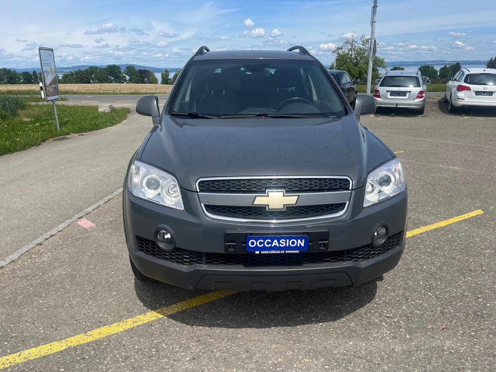 CHEVROLET CAPTIVA 2.0 VCDi LT 4WD, Diesel, Second hand / Used, Automatic - 3