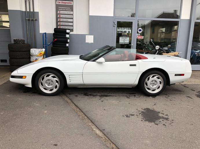 CHEVROLET Corvette 5.7 Convertible, Essence, Voiture de collection, Automatique
