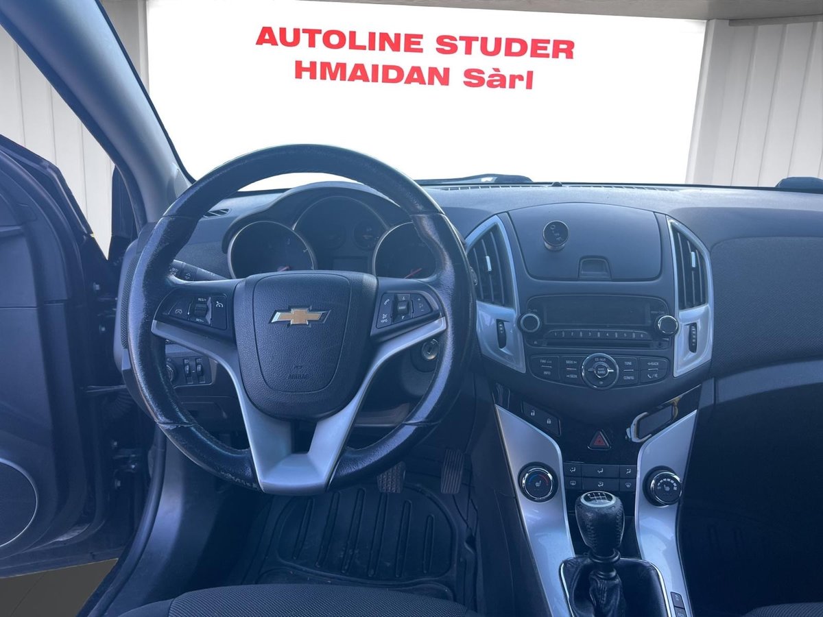 CHEVROLET Cruze Station Wagon 2.0 VCDi LTZ Automatic, Diesel, Occasion / Utilisé, Manuelle - 7