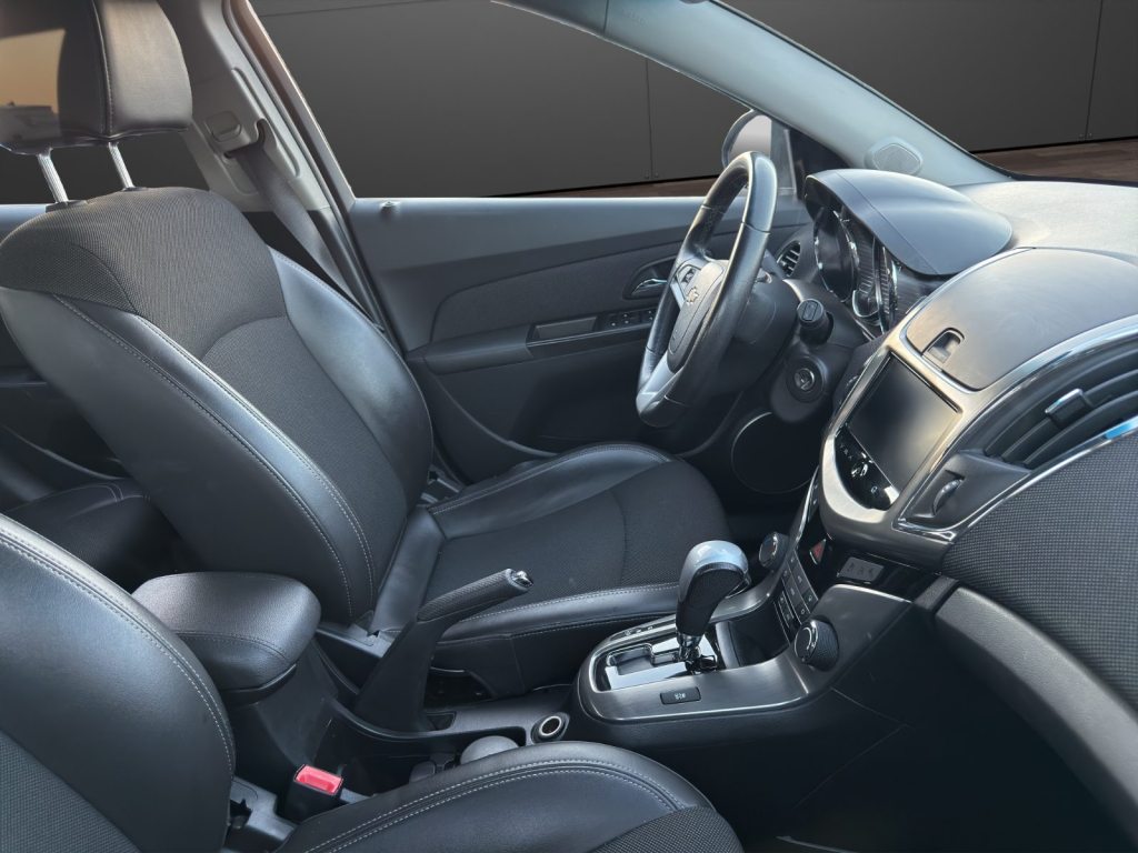 CHEVROLET CRUZE 1.8 LTZ, Essence, Occasion / Utilisé, Automatique - 6