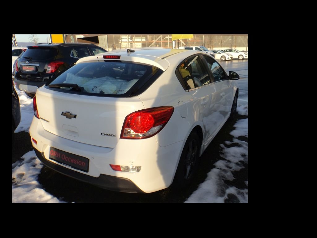 CHEVROLET Cruze 1.8 LTZ, Petrol, Second hand / Used, Manual - 5