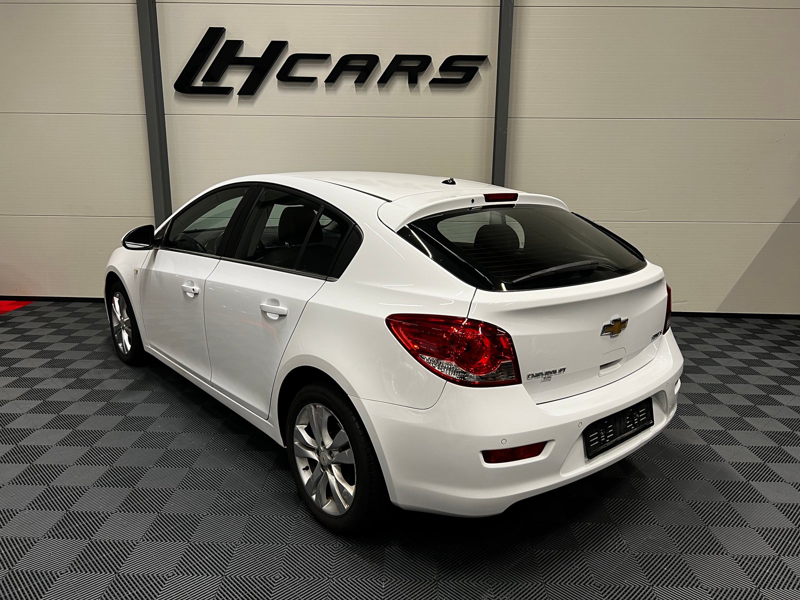 CHEVROLET Cruze 1.8 LTZ Automatic, Essence, Occasion / Utilisé, Automatique - 3