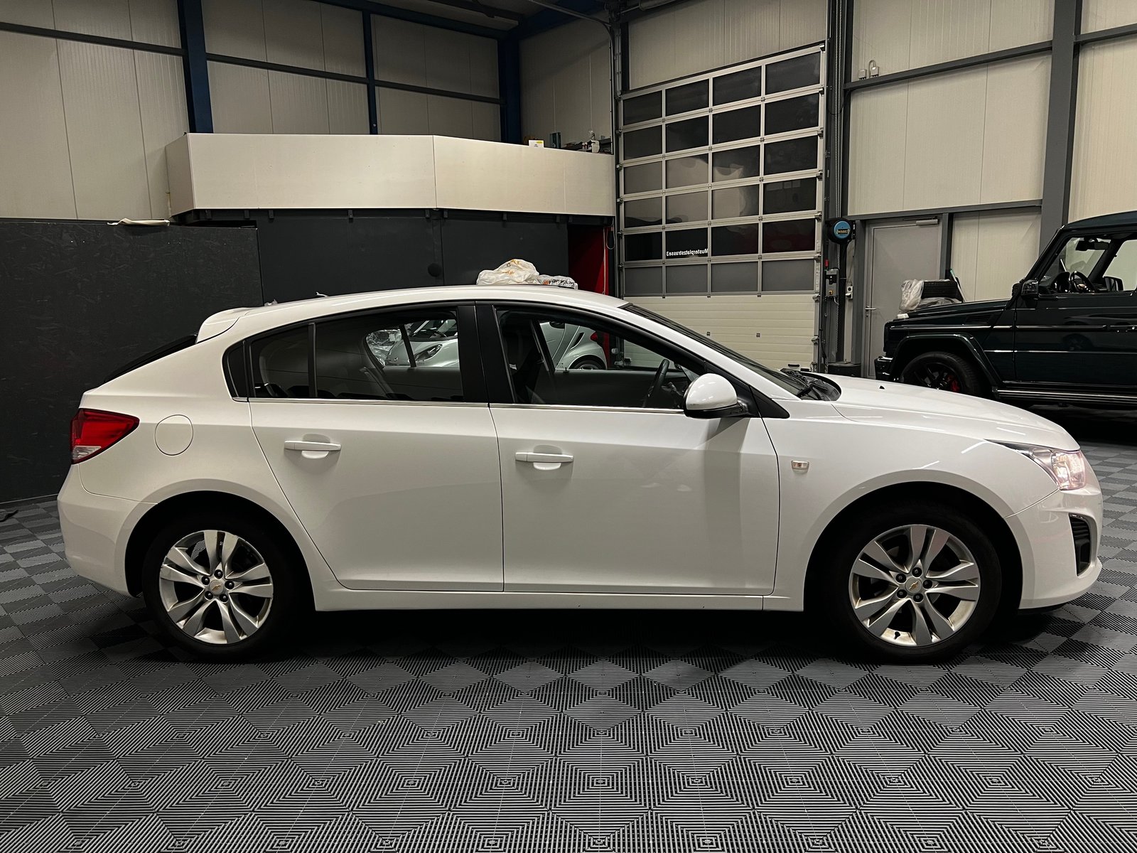 CHEVROLET Cruze 1.8 LTZ Automatic, Essence, Occasion / Utilisé, Automatique - 5