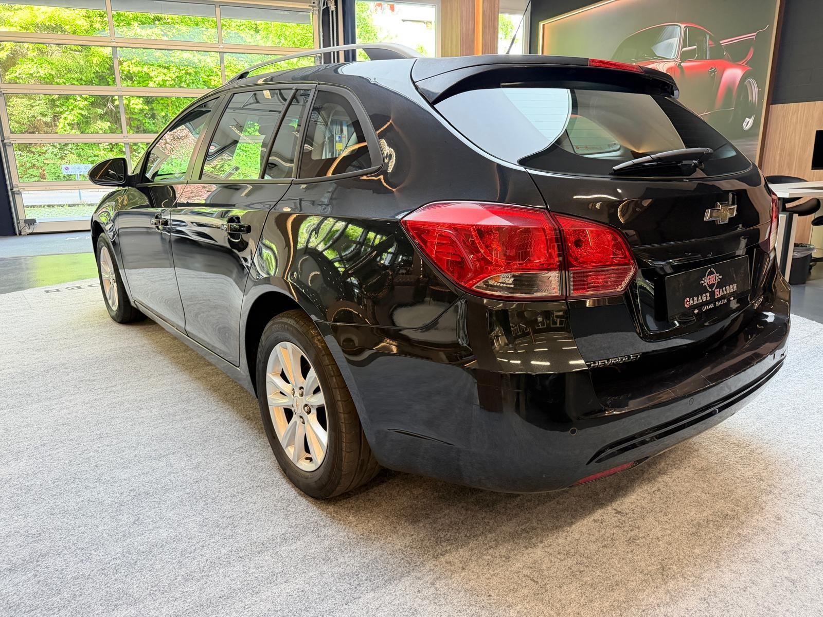 CHEVROLET Cruze 1.8 LTZ, Petrol, Second hand / Used, Manual - 6