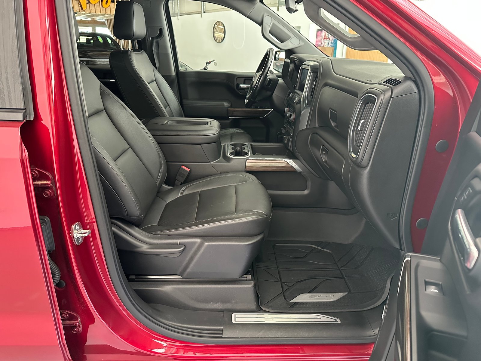 CHEVROLET Silverado 1500 Z71, Essence, Occasion / Utilisé, Automatique - 5