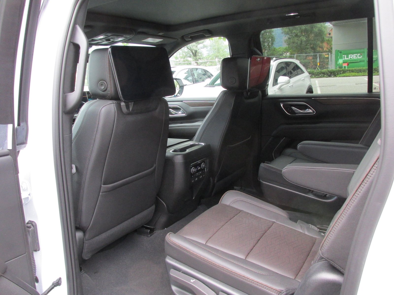 CHEVROLET Suburban High Country 6.2 4x4, Essence, Voiture nouvelle - 4