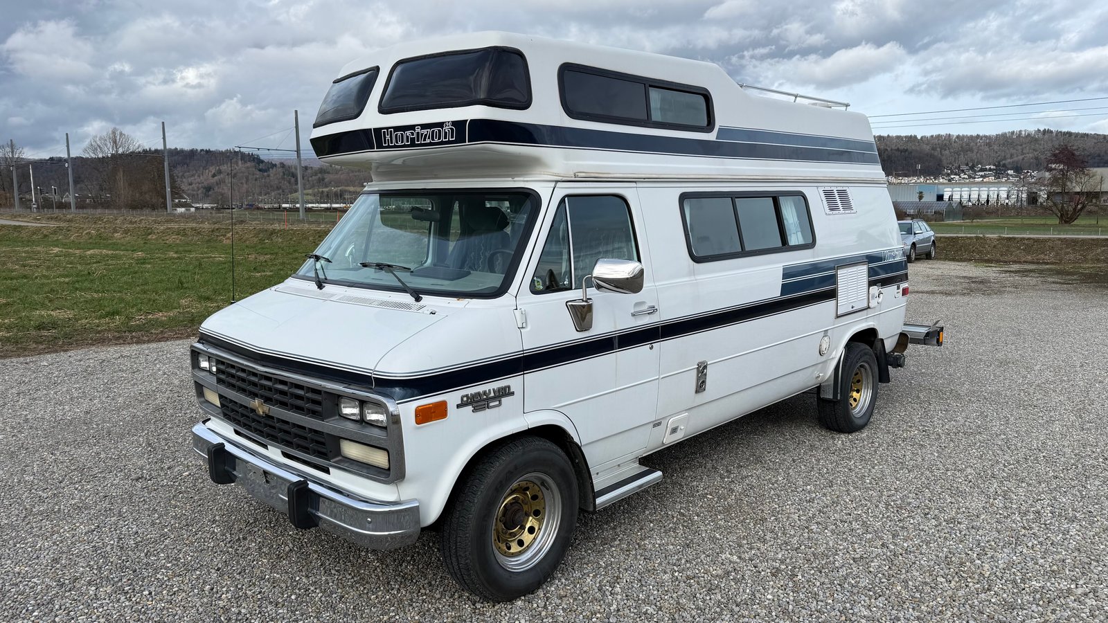 CHEVROLET Van 5.7