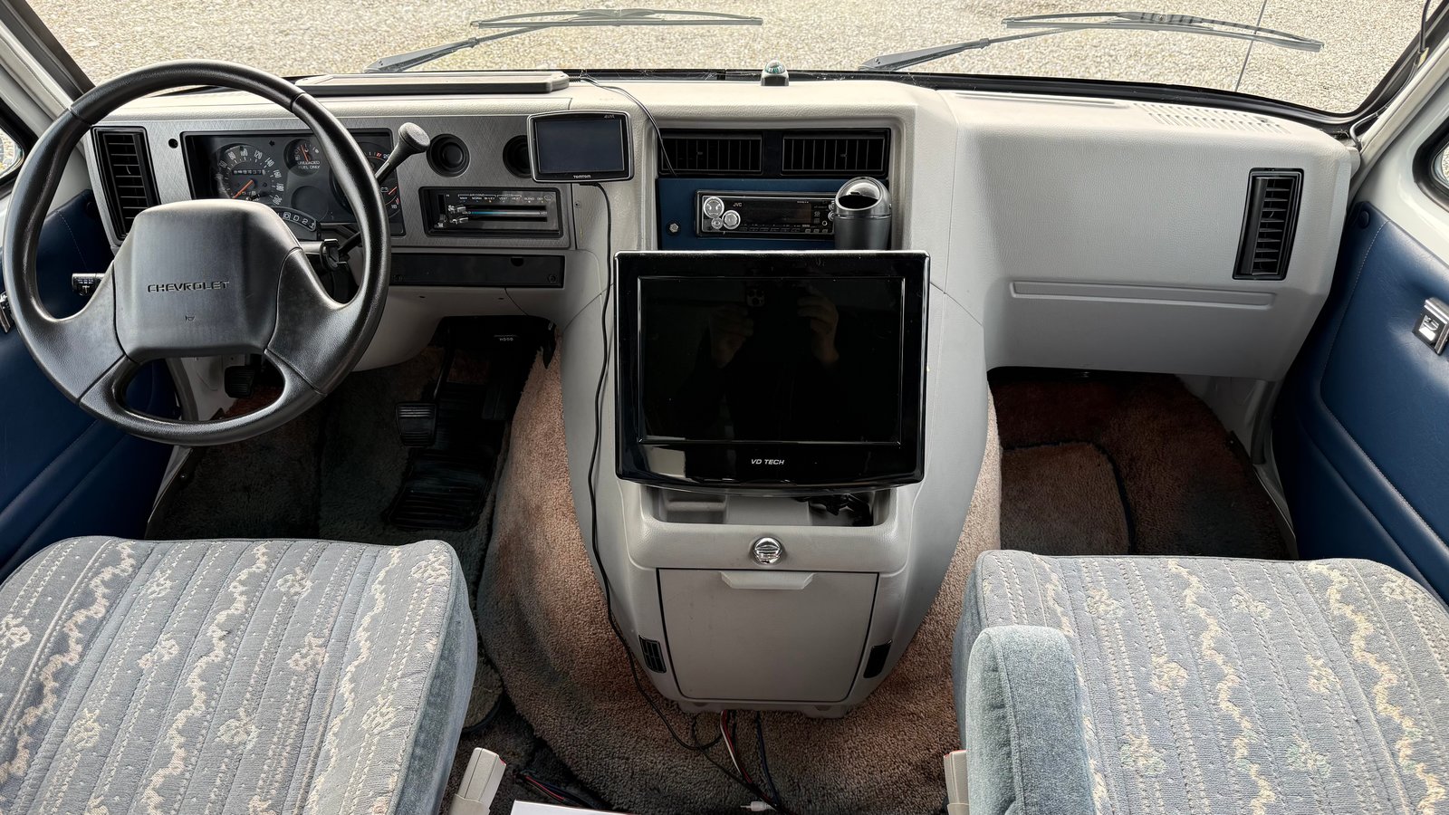 CHEVROLET Van 5.7, Benzin, Occasion / Gebraucht, Automatik - 2