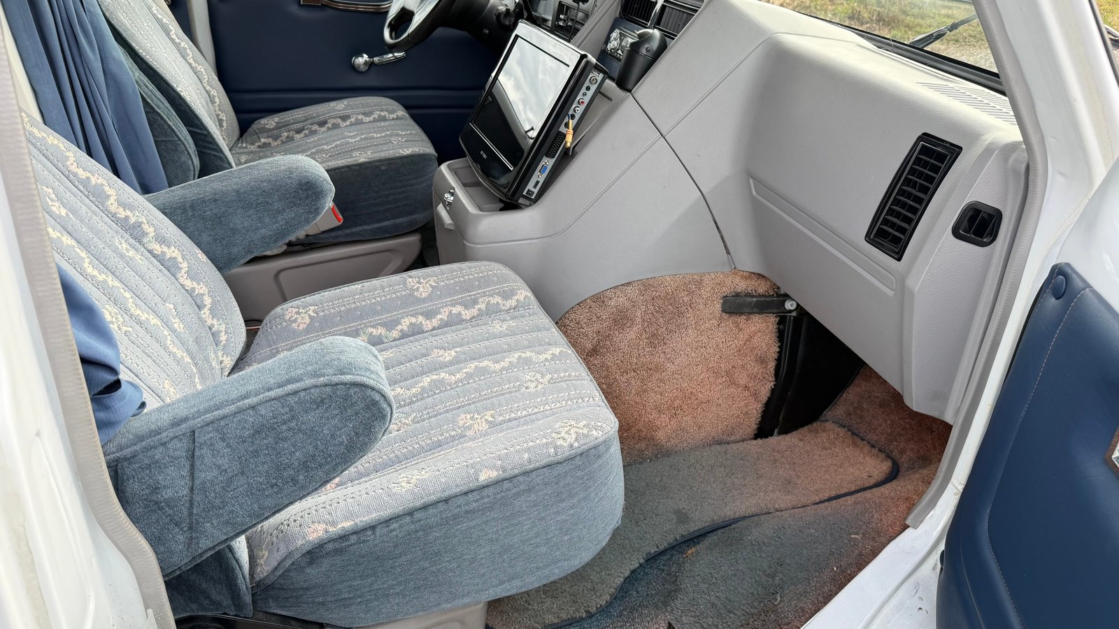 CHEVROLET Van 5.7, Benzin, Occasion / Gebraucht, Automatik - 7