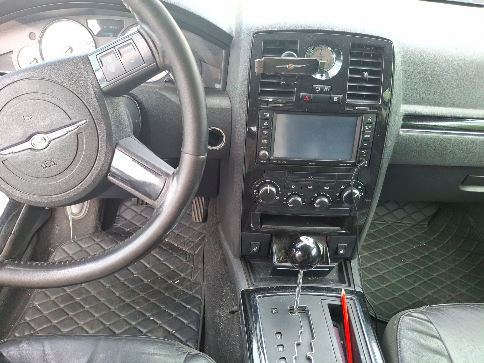 CHRYSLER 300C T 3.0 CRD, Diesel, Occasion / Utilisé, Automatique - 6