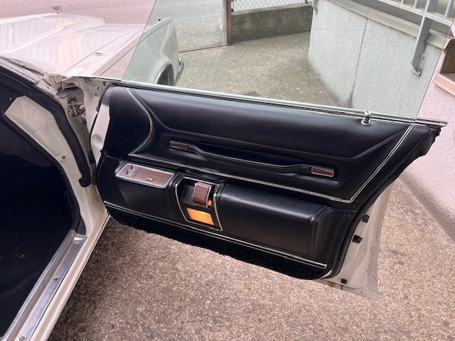 CHRYSLER New Yorker, Benzin, Occasion / Gebraucht, Automatik - 6