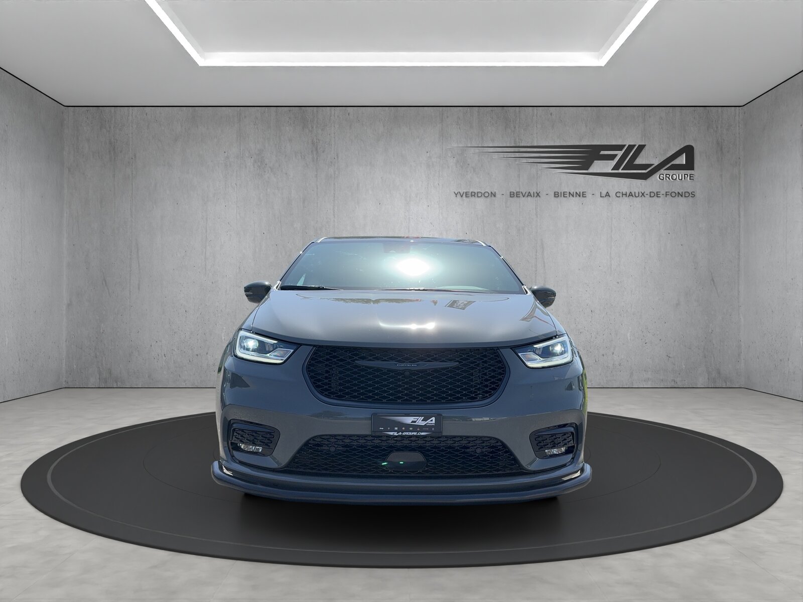 CHRYSLER PACIFICA Hybrid Limited S Appearance 3.6 V6, Full-Hybrid Petrol/Electric, Ex-demonstrator, Automatic - 2