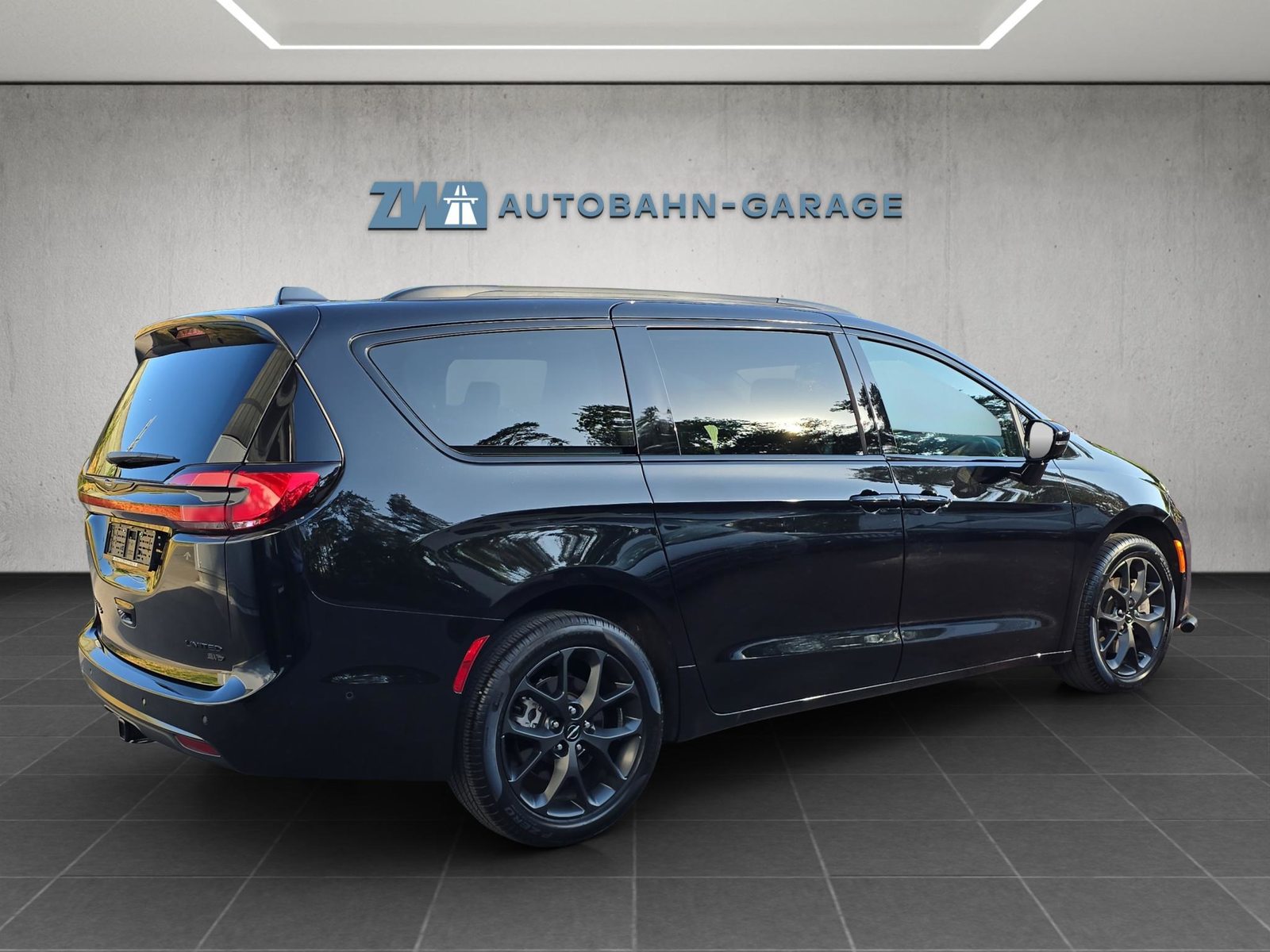 CHRYSLER 3.6 V6 S Appearance AWD, Benzin, Occasion / Gebraucht, Automatik - 5