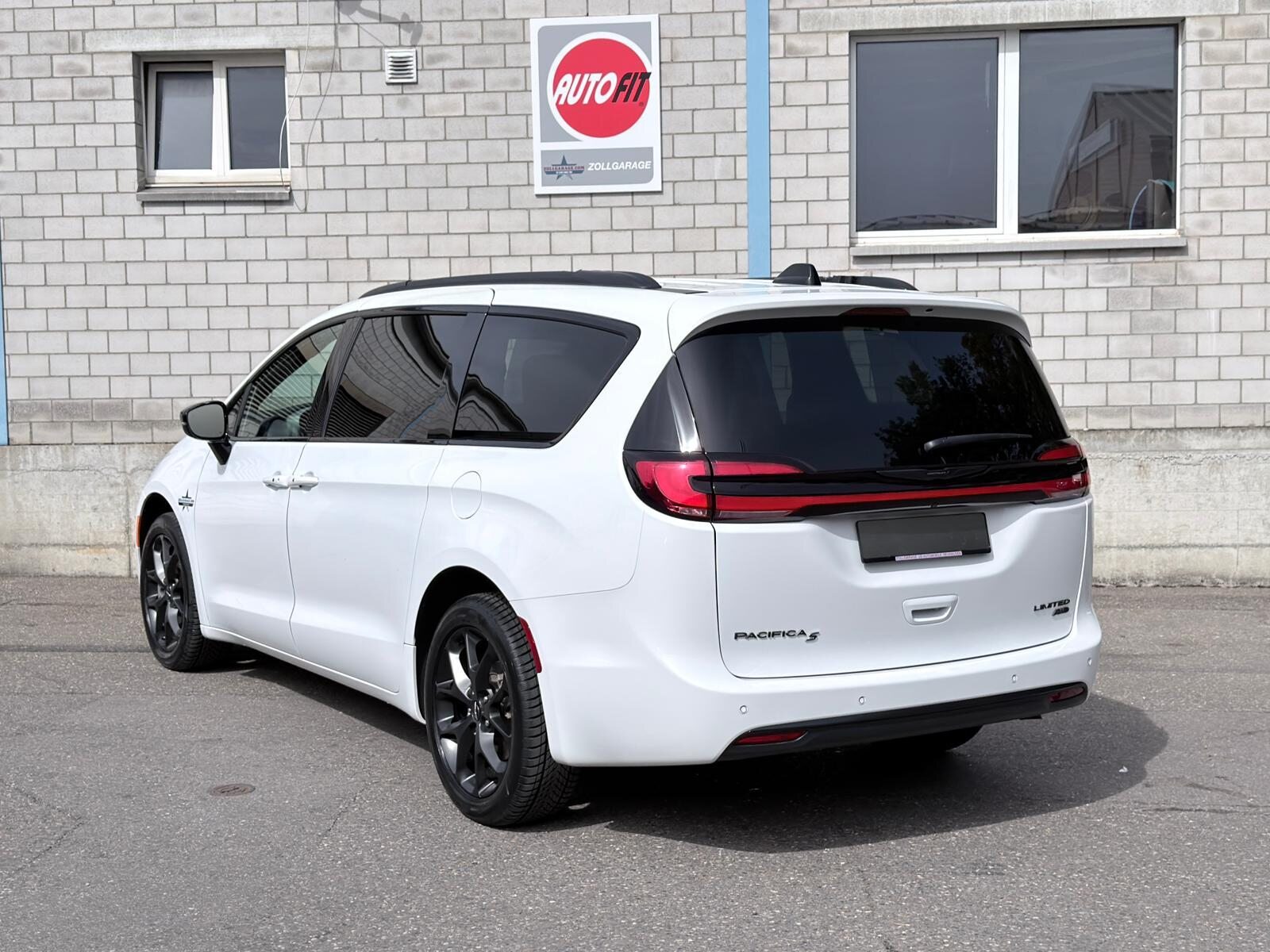 CHRYSLER PACIFICA 3.6-V6 LIMITED AWD 4x4 7 Plätzer, Benzin, Occasion / Gebraucht, Automatik - 4
