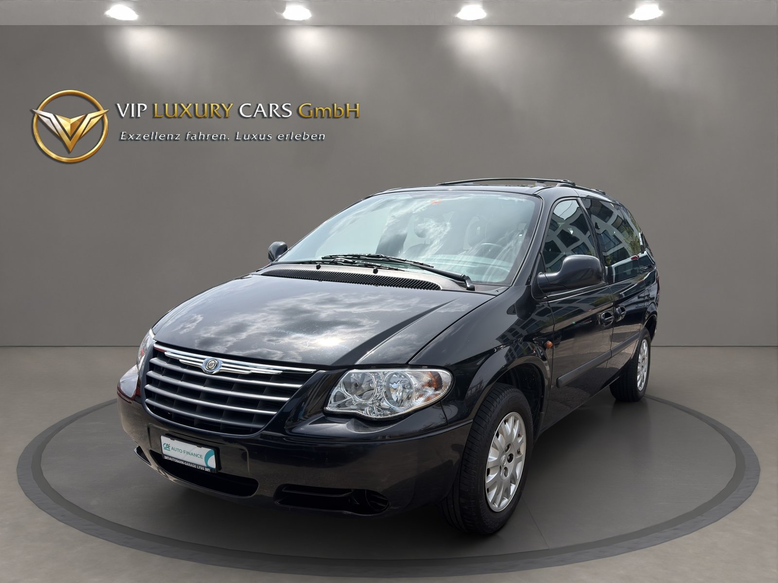 CHRYSLER Voyager 2.4 SE Swiss Edition, Petrol, Second hand / Used, Manual - 2