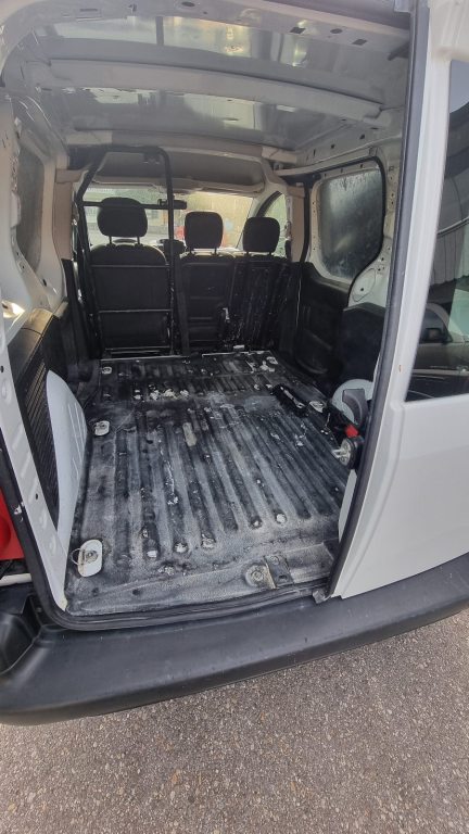CITROEN BERLINGO 1.6i 16V Confort, Essence, Occasion / Utilisé, Manuelle - 7