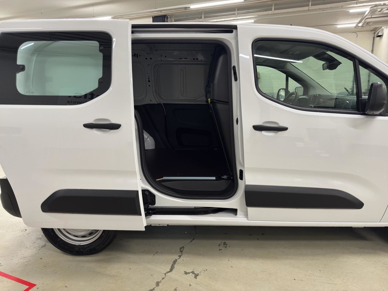 CITROEN Berlingo M 1.5 BlueHDi 100 First S/S, Diesel, Neuwagen, Handschaltung - 7