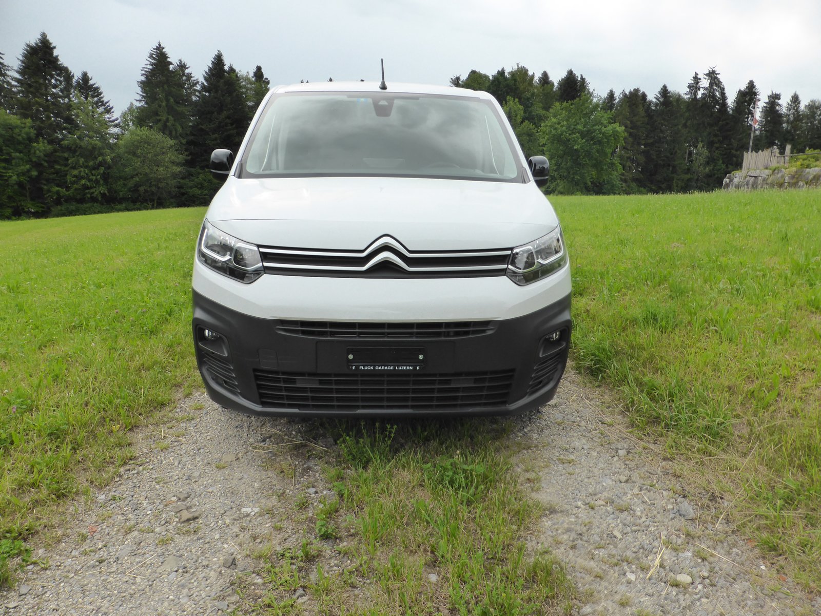 CITROEN Berlingo Van 1.5 Blue HDi 130 s/s Club EAT8 1000kg, Diesel, Occasion / Utilisé, Automatique - 6
