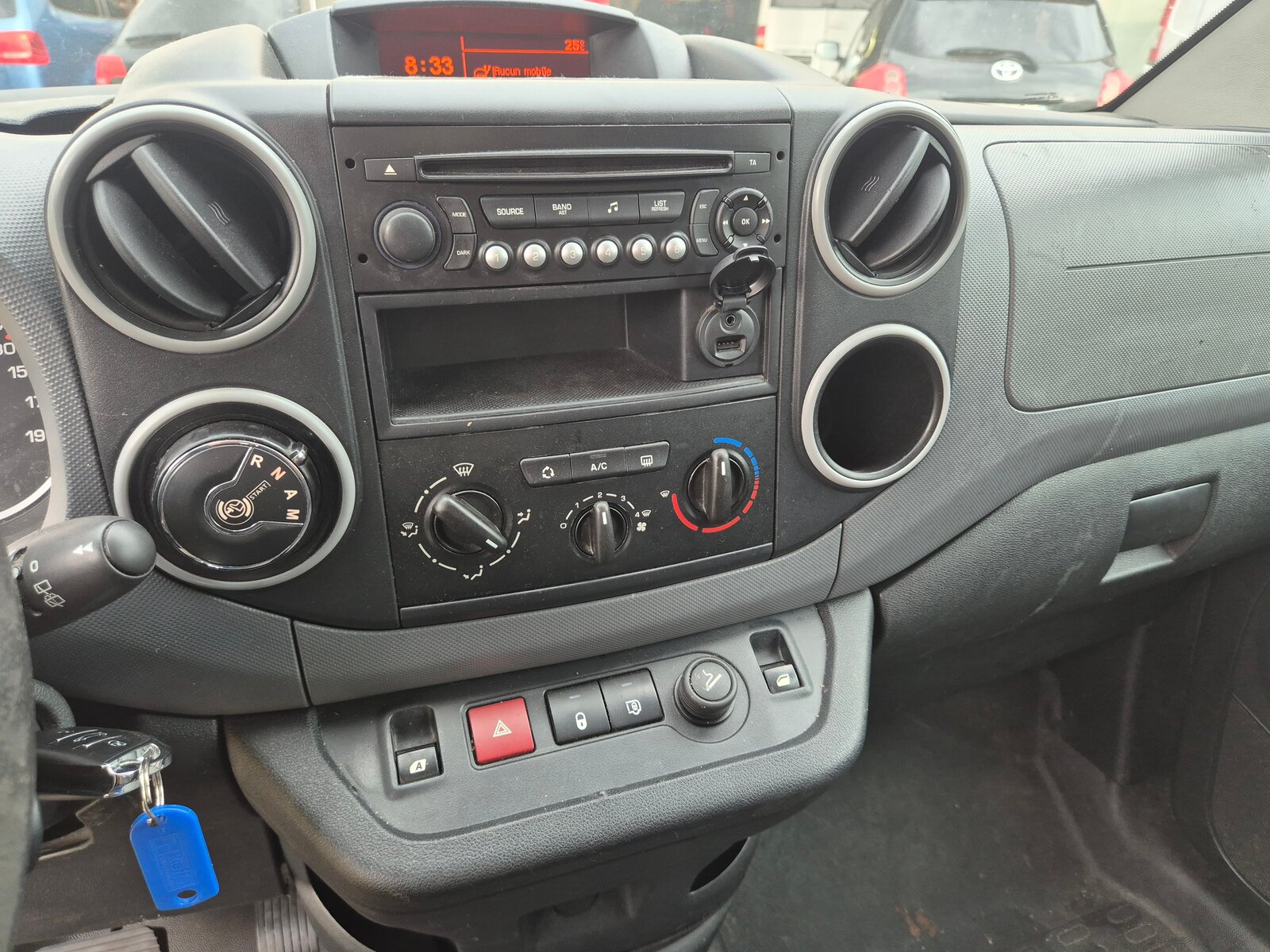 CITROEN Berlingo 1.6 HDi 600 Komfort, Diesel, Occasion / Gebraucht, Automatik - 7