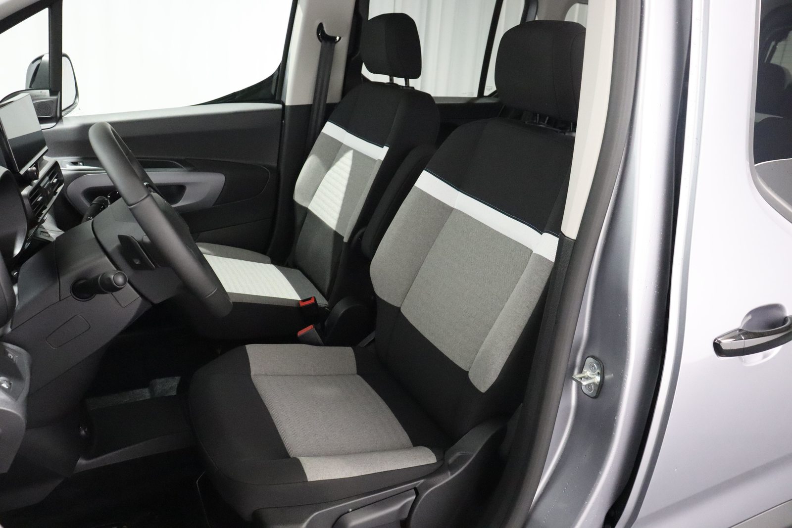 CITROEN Berlingo XL 1.5 BlueHDi 130 Max, Diesel, Voiture nouvelle, Automatique - 4