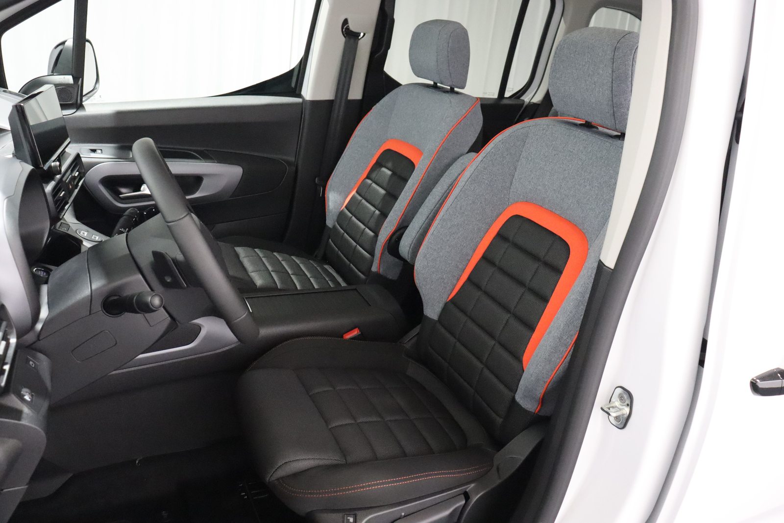 CITROEN Berlingo 1.5 BlueHDi 130 Max, Diesel, Voiture nouvelle, Automatique - 4