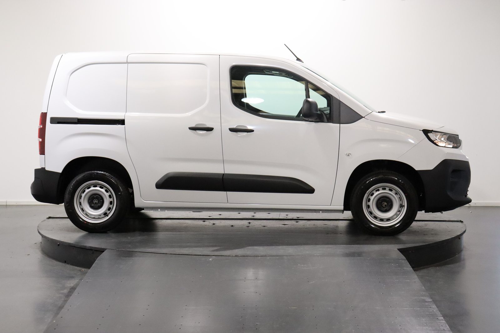 CITROEN Berlingo M 1.2 PureTech 110 S/S, Benzin, Neuwagen, Handschaltung - 3