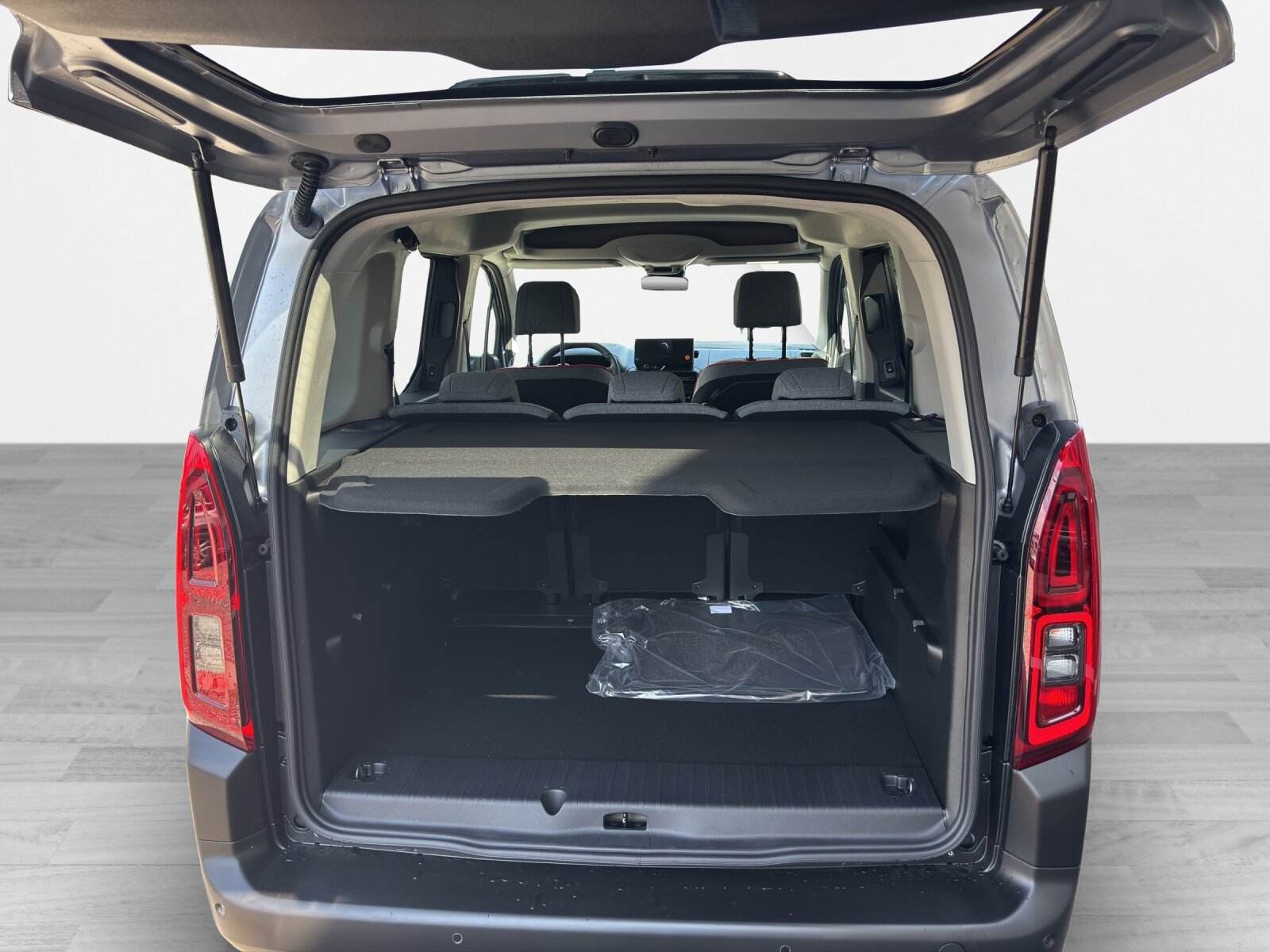 CITROEN Berlingo 1.5 BlueHDi 130 Edition30, Diesel, Neuwagen, Automatik - 6