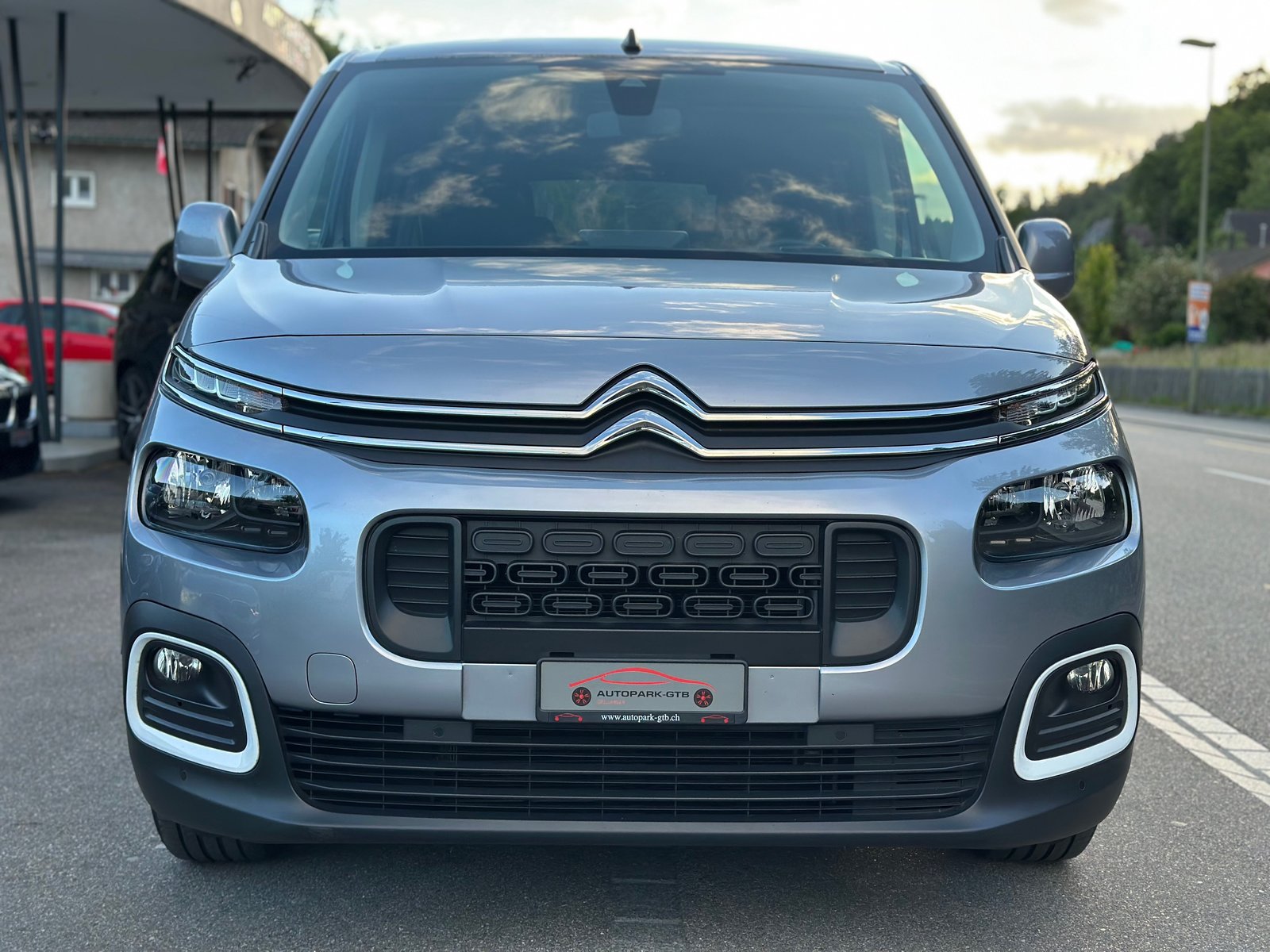 CITROEN Berlingo XL 1.5 BlueHDi 7 Plätze Feel EAT8, Diesel, Occasion / Gebraucht, Automatik - 3