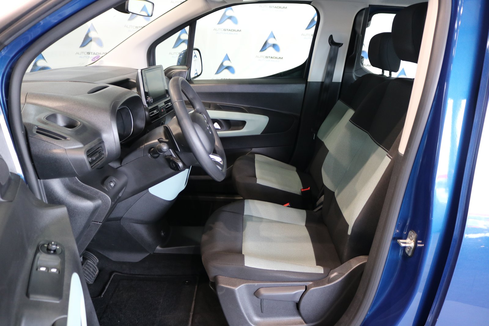 CITROEN Berlingo 1.2i PureTech Feel Pack EAT8, Benzin, Occasion / Gebraucht, Automatik - 4