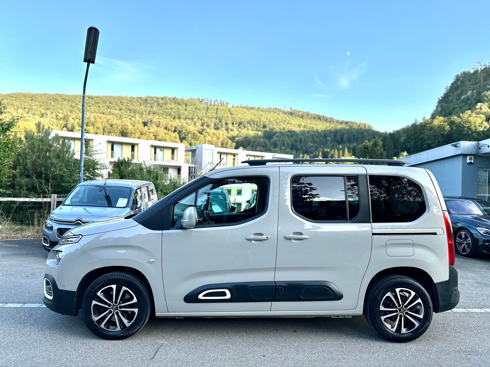 CITROEN Berlingo 1.5 BlueHDi Shine EAT8, Diesel, Second hand / Used, Automatic - 4