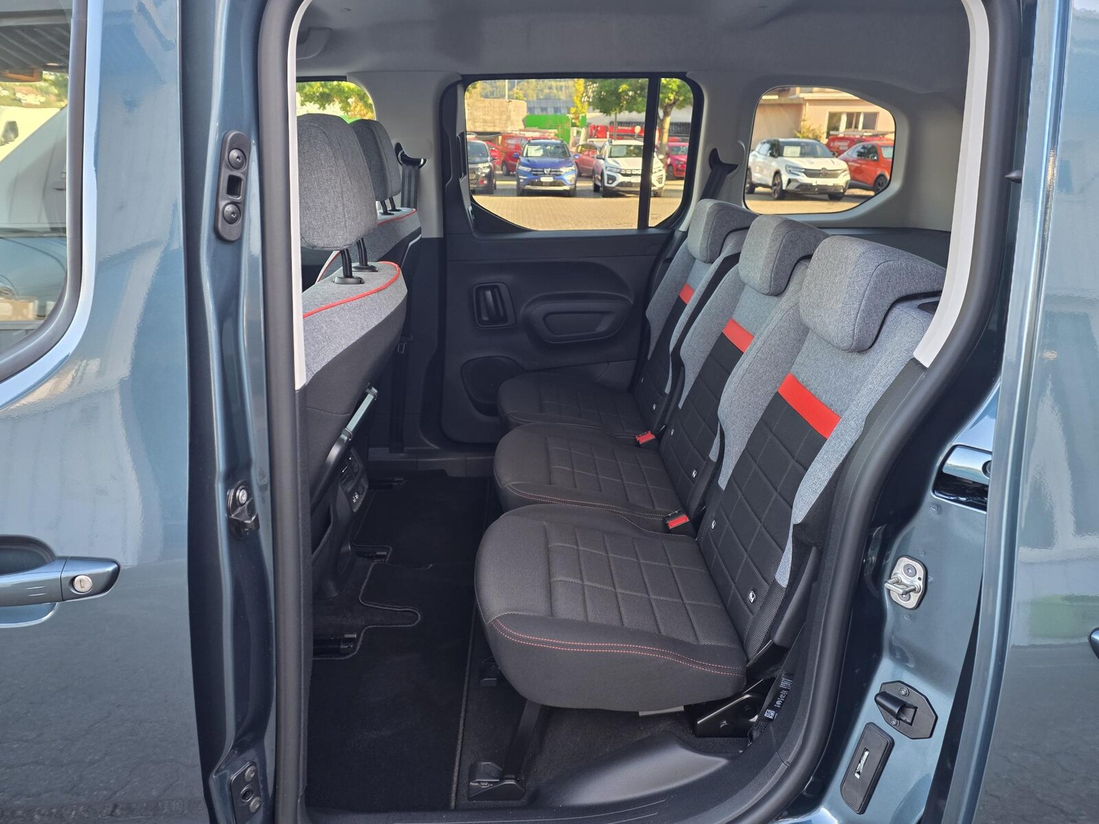 CITROEN Berlingo 1.5 BlueHDi 130 Max XTR, Diesel, Occasion / Gebraucht, Automatik - 7