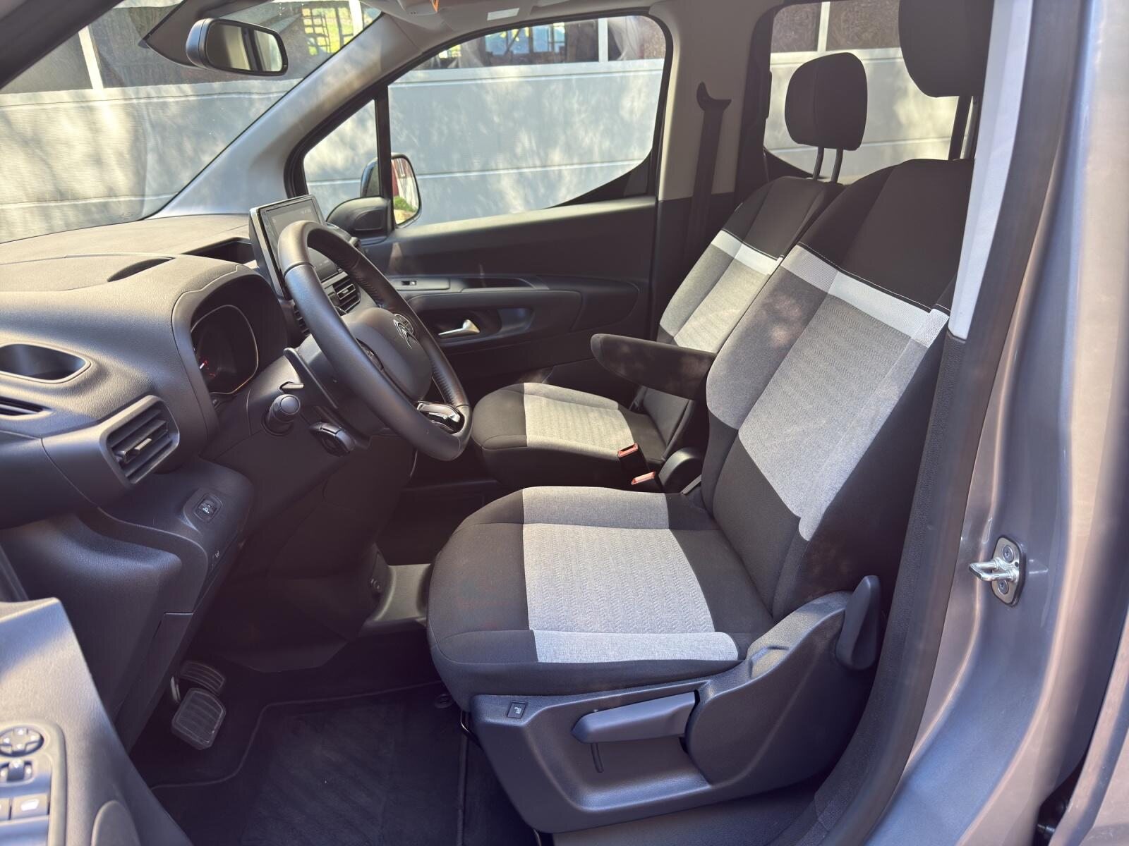 CITROEN Berlingo 1.5 BlueHDi 130 Shine, Diesel, Second hand / Used, Automatic - 5